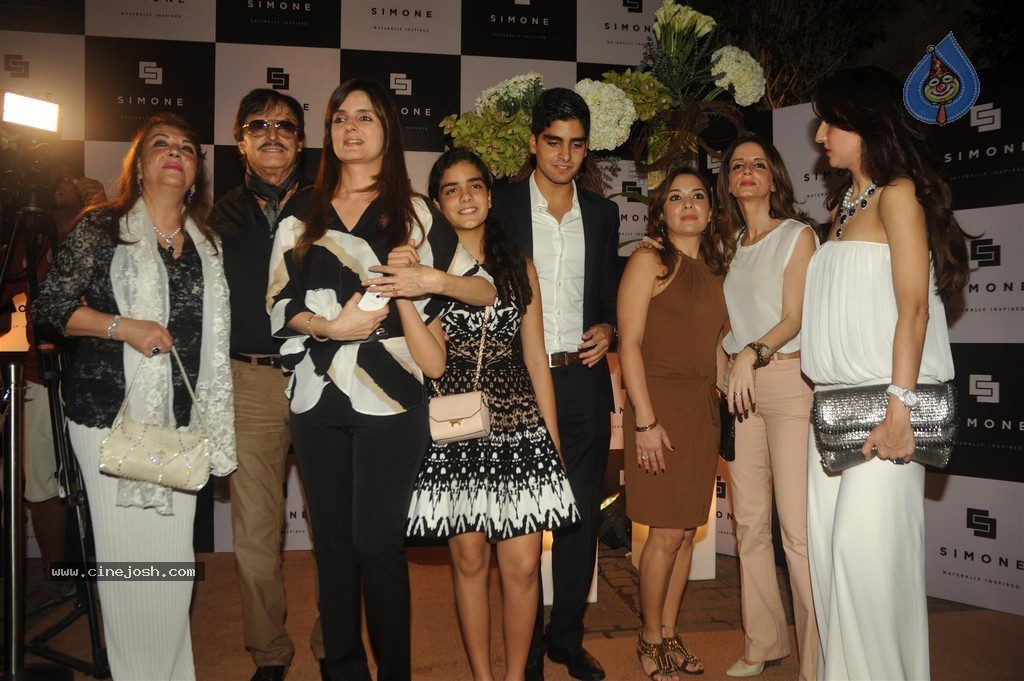 Bolly Celebs at Simone Store Launch - 59 / 89 photos