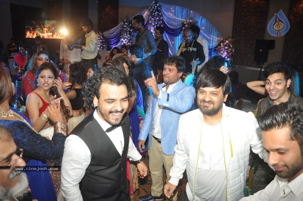 Bolly Celebs at Singer Toshi Wedding Reception  - 18 / 50 photos