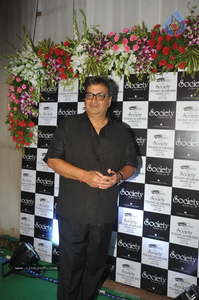 Bolly Celebs at Society Young Achievers Awards - 5 / 130 photos