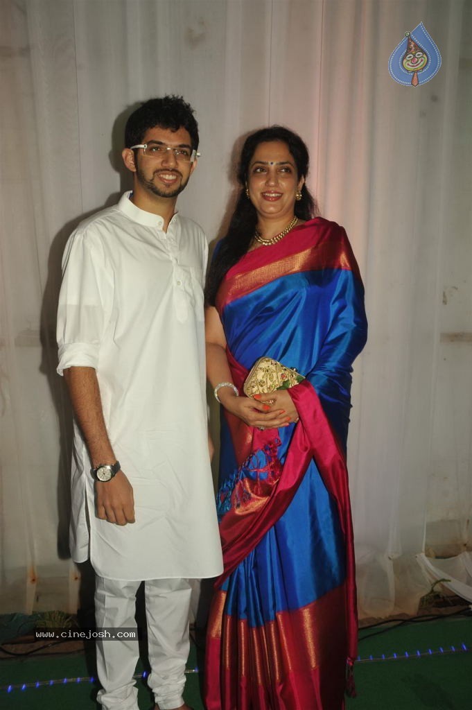 Bolly Celebs at Society Young Achievers Awards - 98 / 130 photos