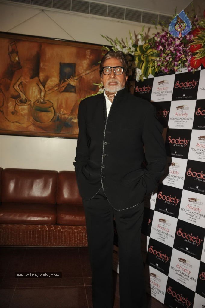 Bolly Celebs at Society Young Achievers Awards - 101 / 130 photos