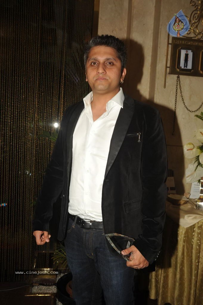 Bolly Celebs at Society Young Achievers Awards - 105 / 130 photos