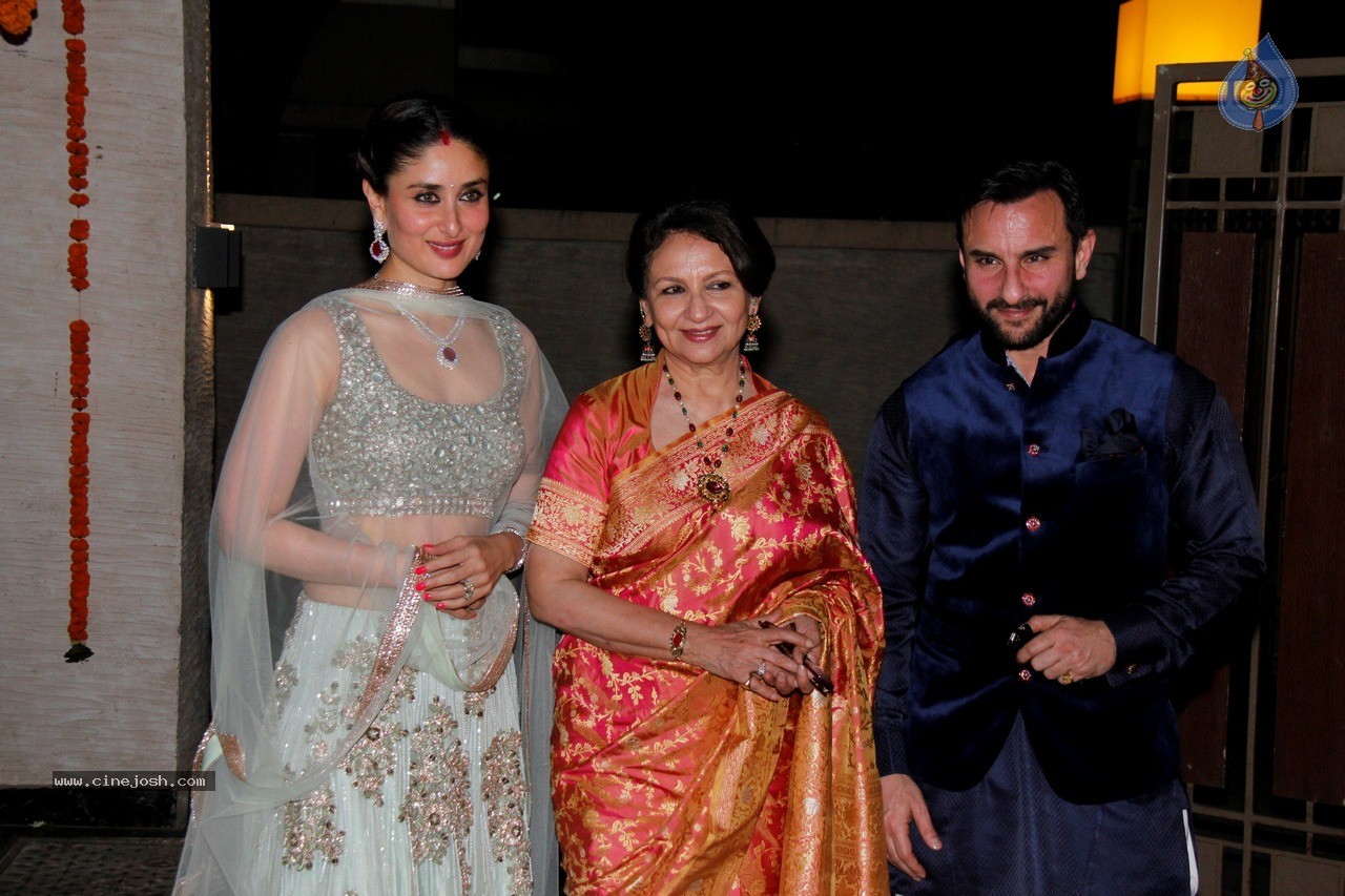 Bolly Celebs at Soha Ali Khan Wedding Party - 17 / 80 photos