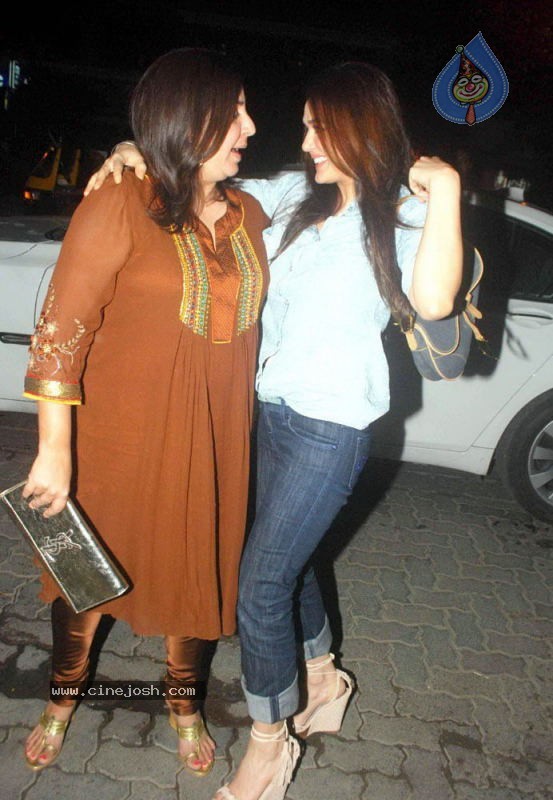 Bolly Celebs at Sohail Khan Bday Bash - 66 / 94 photos