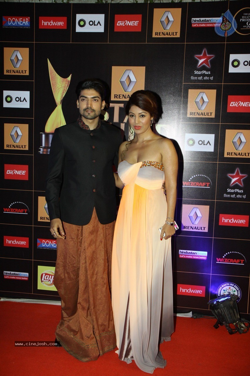 Bolly Celebs at Star Guild Awards 2015 - 63 / 84 photos