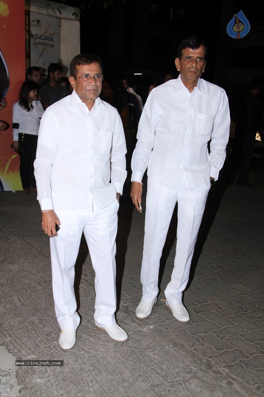 Bolly Celebs at The 60th Britannia Filmfare 2014 Awards 02 - 1 / 144 photos