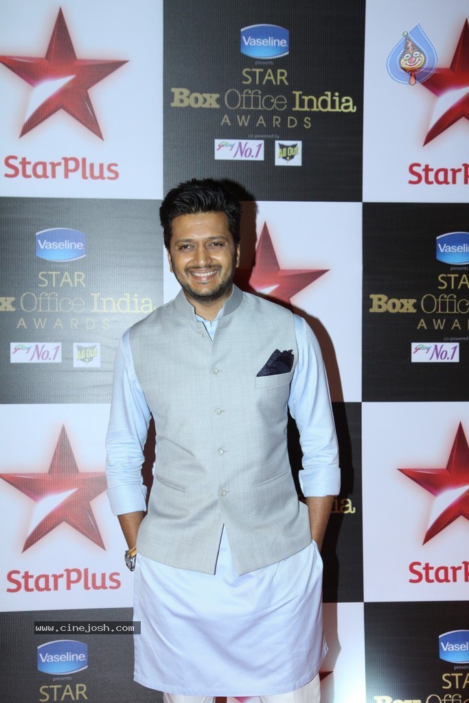 Bolly Celebs at The First Star Box Office India Awards - 79 / 90 photos