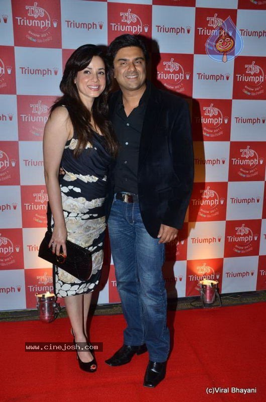 Bolly Celebs at The Triumph Show 2011 - 60 / 129 photos