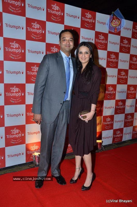 Bolly Celebs at The Triumph Show 2011 - 74 / 129 photos