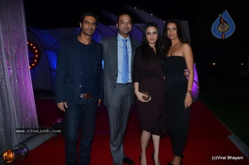 Bolly Celebs at The Triumph Show 2011 - 120 / 129 photos