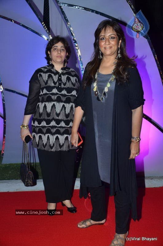 Bolly Celebs at The Triumph Show 2011 - 128 / 129 photos