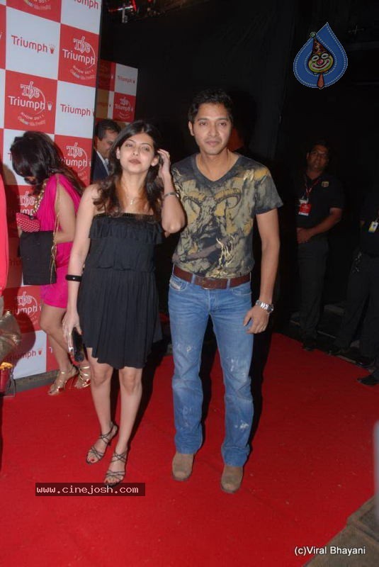 Bolly Celebs at The Triumph Show 2011 - 129 / 129 photos