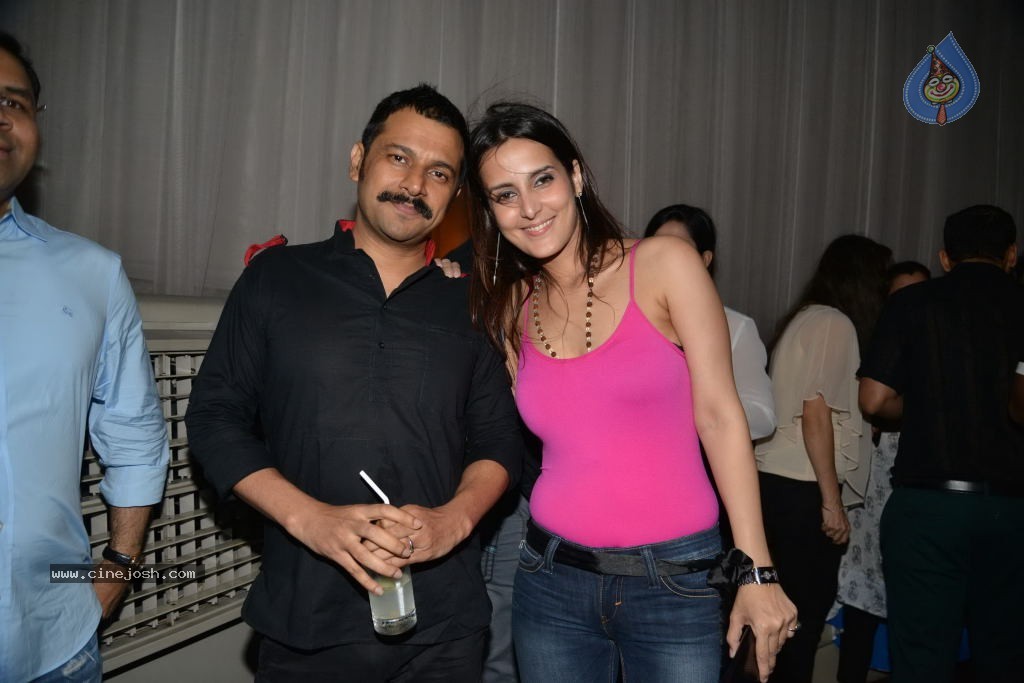 Bolly Celebs at Tulip Joshi Bday Bash - 12 / 34 photos