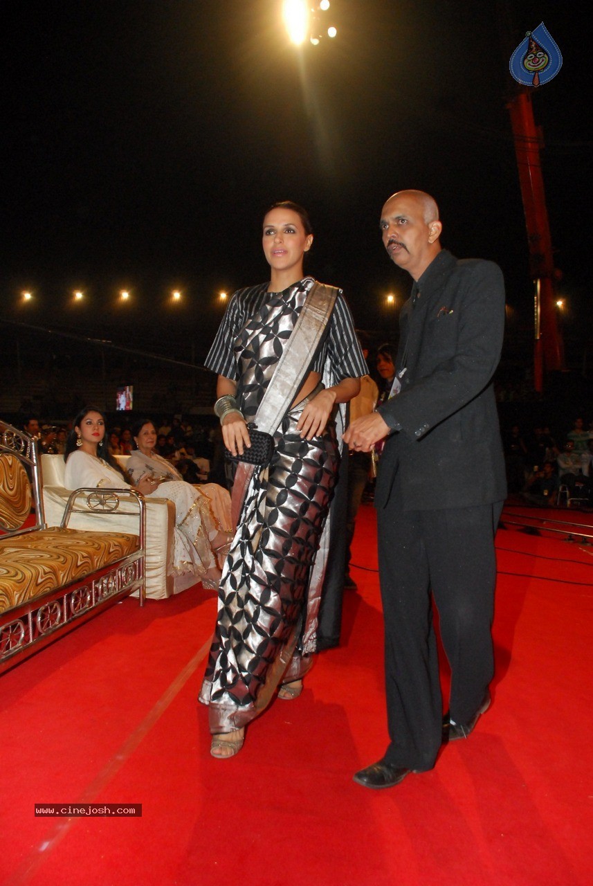 Bolly Celebs at Umang Event 01 - 42 / 120 photos