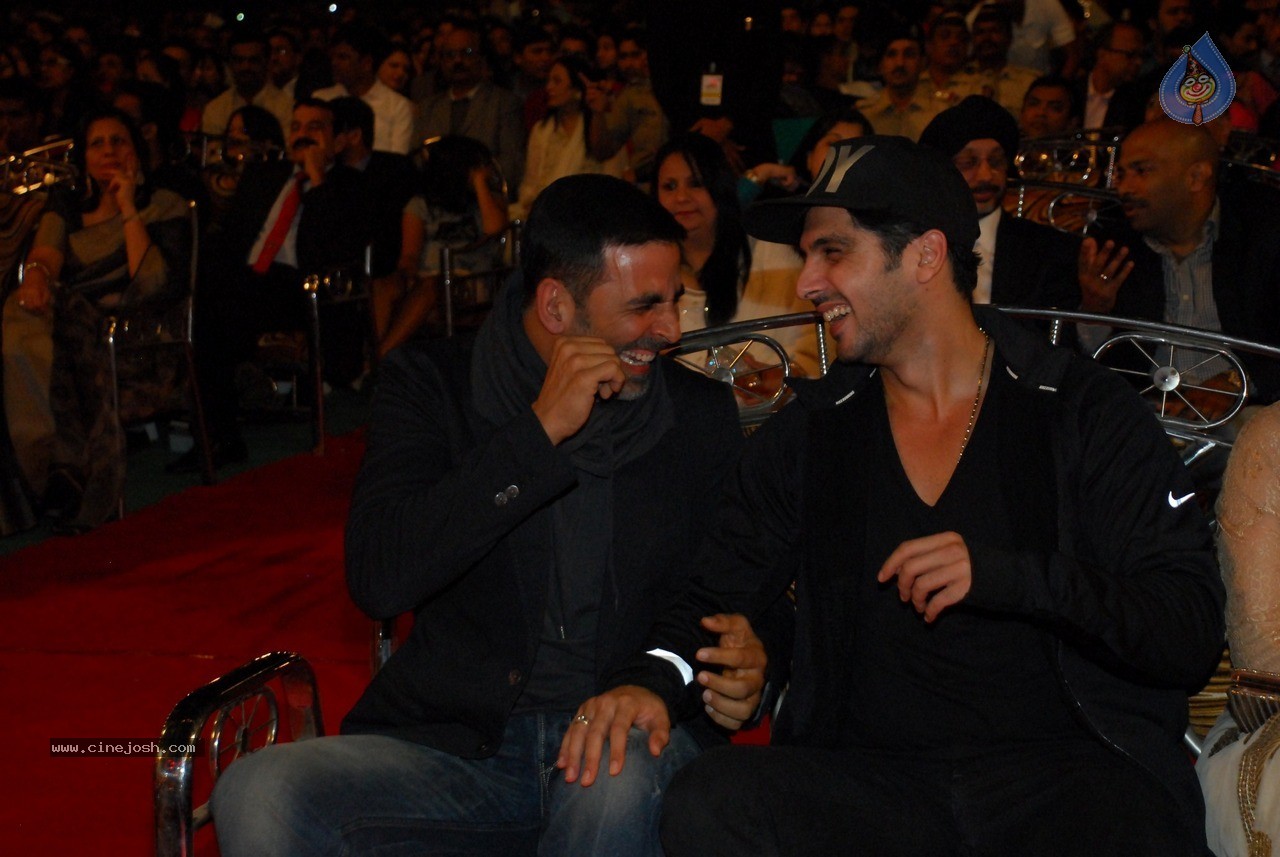 Bolly Celebs at Umang Event 01 - 60 / 120 photos