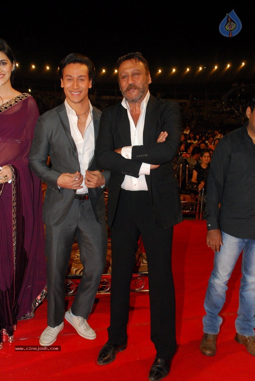 Bolly Celebs at Umang Event 01 - 64 / 120 photos