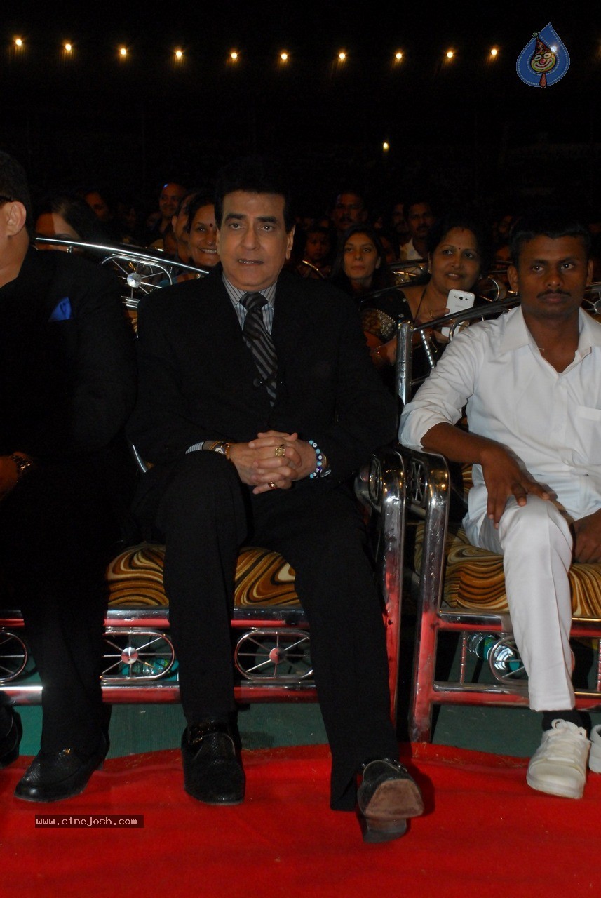 Bolly Celebs at Umang Event 01 - 76 / 120 photos