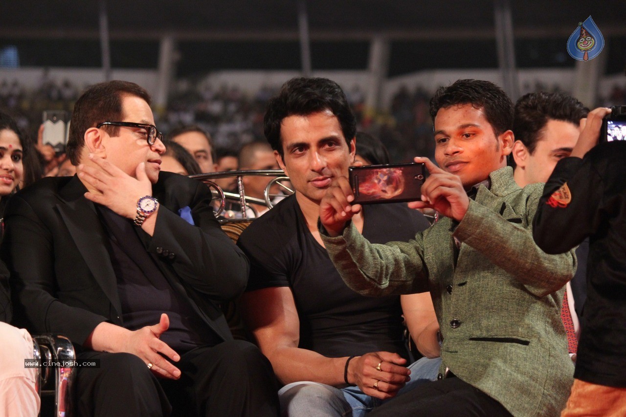 Bolly Celebs at Umang Event 02 - 11 / 98 photos