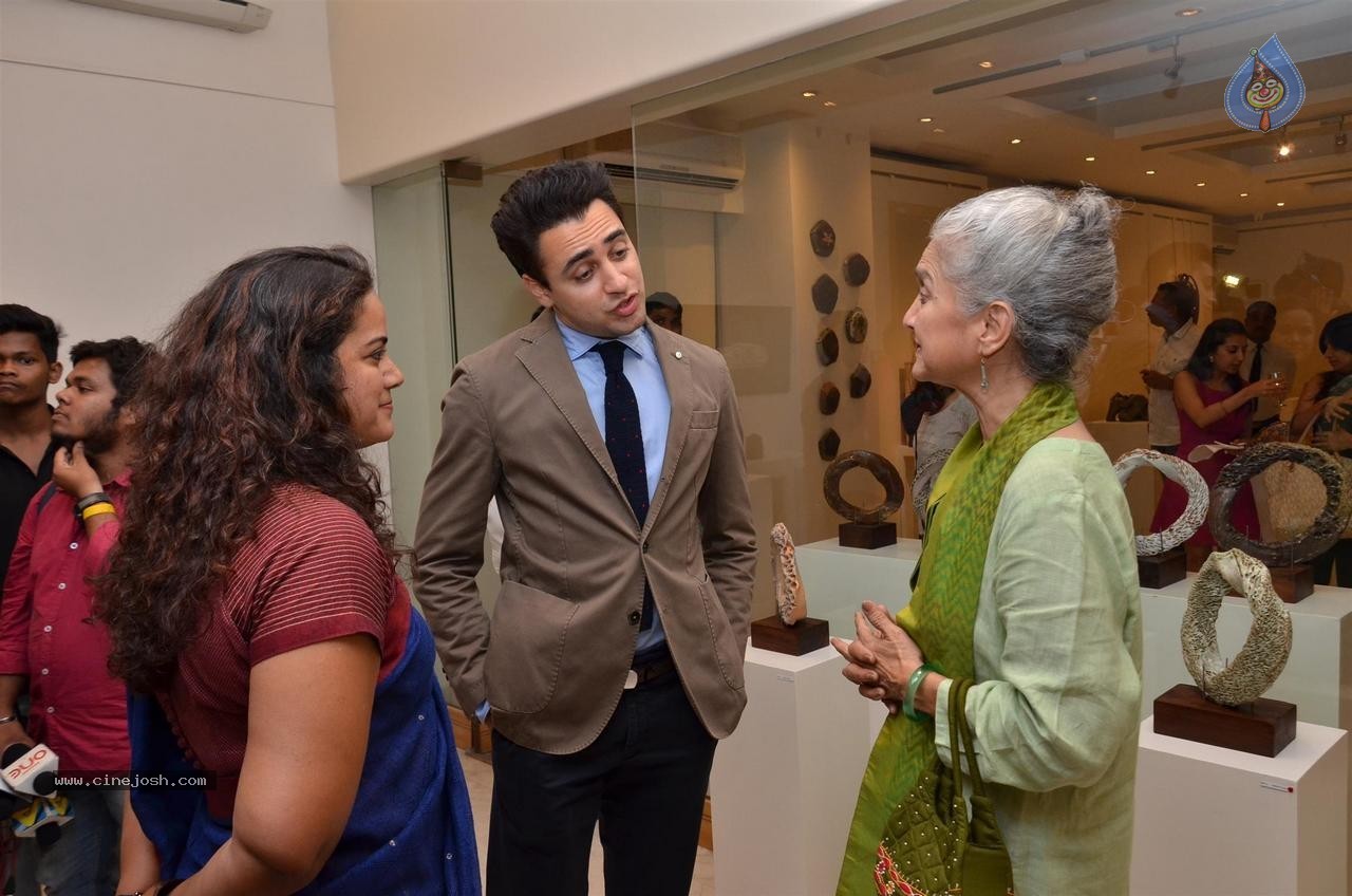 Bolly Celebs at Under Construction Show - 29 / 55 photos