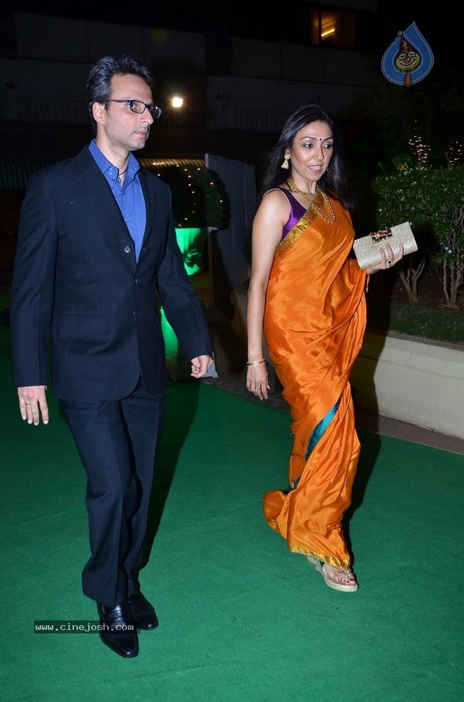 Bolly Celebs at Vishesh Bhatt Wedding Reception - 3 / 136 photos