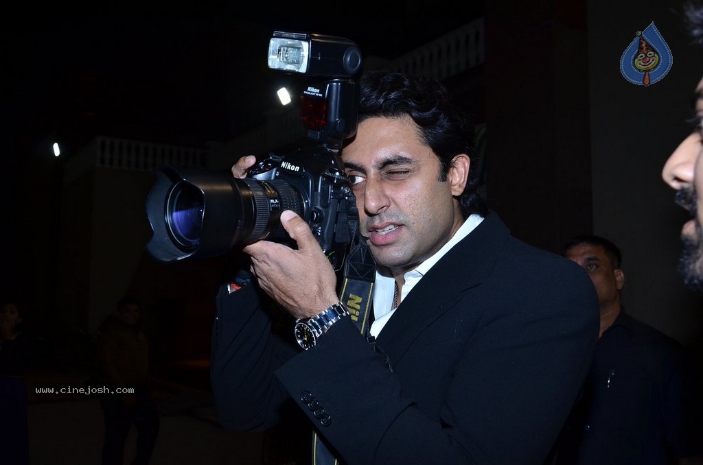 Bolly Celebs at Vishesh Bhatt Wedding Reception - 34 / 136 photos