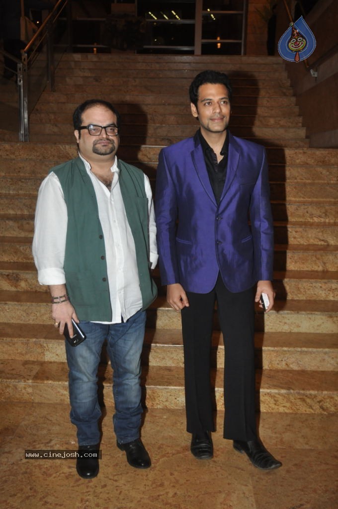 Bolly Celebs at Yash Chopra Memorial Awards - 54 / 125 photos