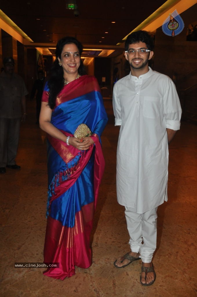 Bolly Celebs at Yash Chopra Memorial Awards - 86 / 125 photos