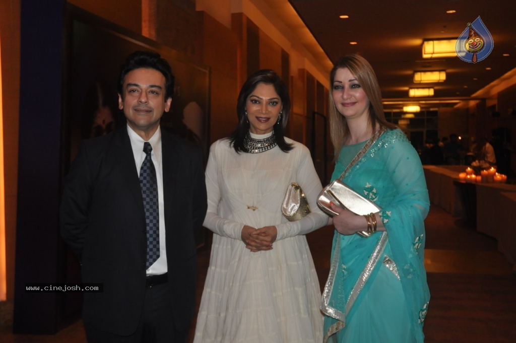 Bolly Celebs at Yash Chopra Memorial Awards - 87 / 125 photos