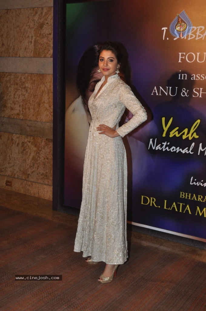 Bolly Celebs at Yash Chopra Memorial Awards - 89 / 125 photos