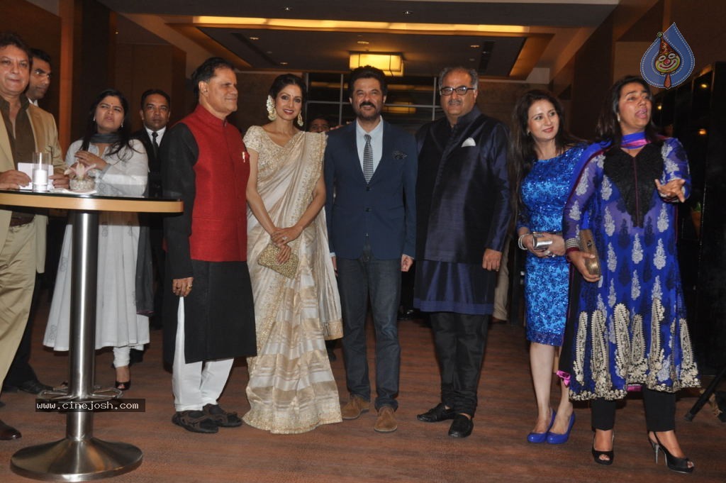 Bolly Celebs at Yash Chopra Memorial Awards - 90 / 125 photos