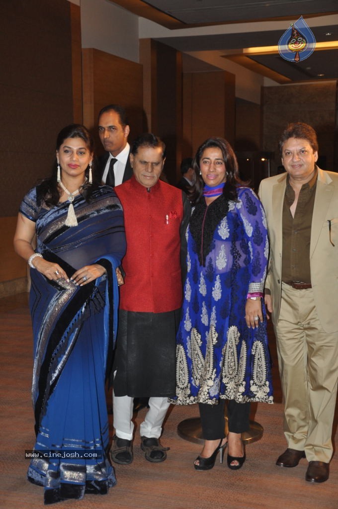 Bolly Celebs at Yash Chopra Memorial Awards - 102 / 125 photos