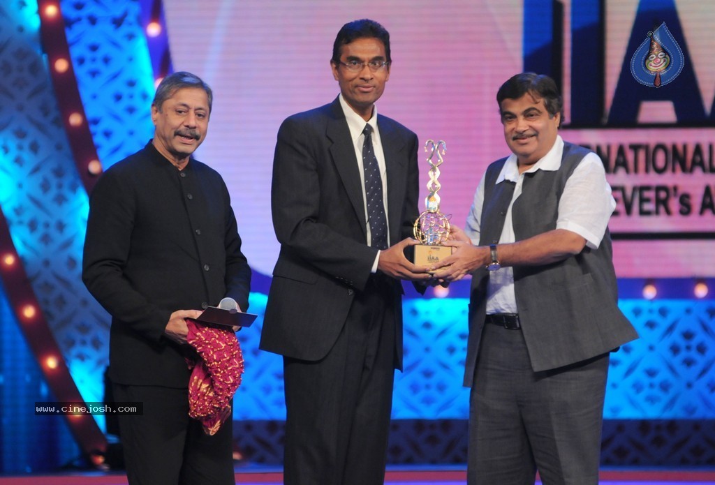 Bolly Celebs at Yes Bank Presents IIAA 2014 - 56 / 135 photos