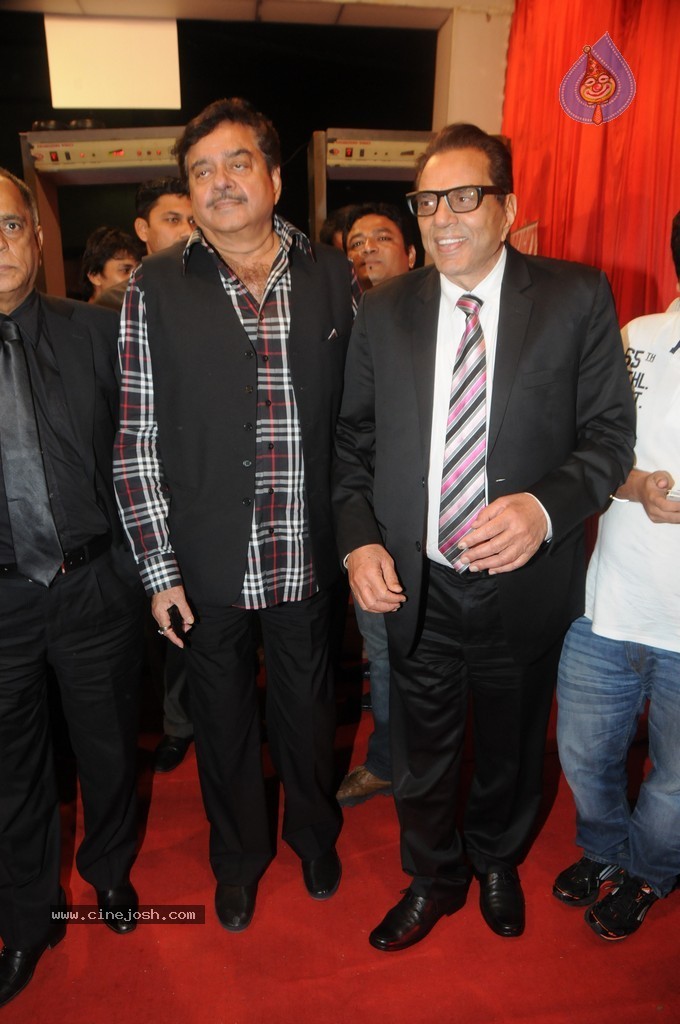 Bolly Celebs at Yes Bank Presents IIAA 2014 - 89 / 135 photos