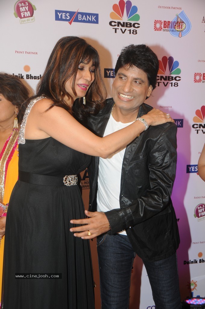 Bolly Celebs at Yes Bank Presents IIAA 2014 - 112 / 135 photos