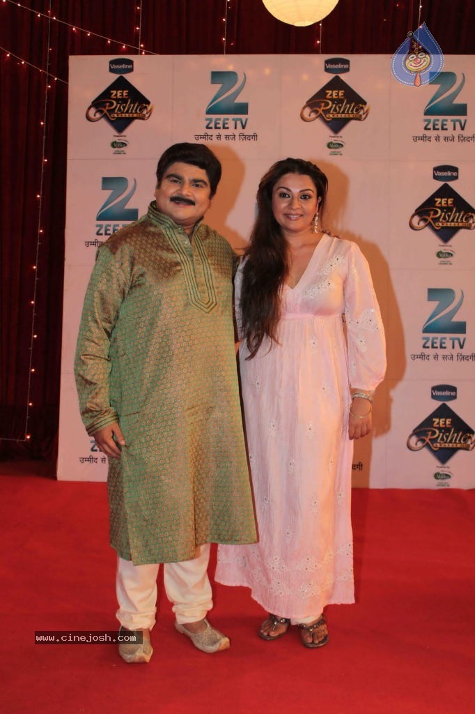 Bolly Celebs at Zee Rishtey Awards 2013 - 83 / 83 photos