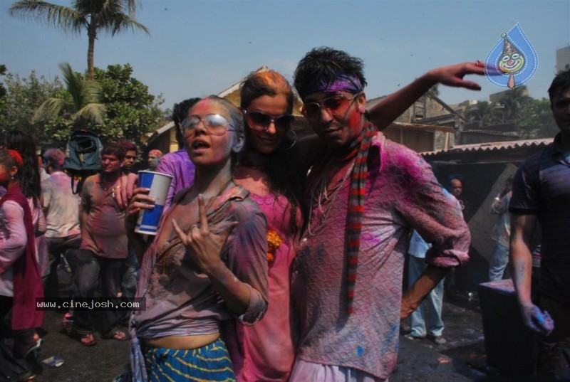 Bolly Celebs at Zoom Holi Celebrations - 4 / 54 photos