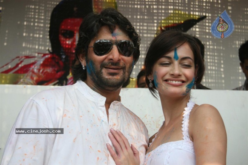 Bolly Celebs at Zoom Holi Celebrations - 34 / 54 photos