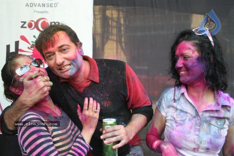 Bolly Celebs at Zoom Holi Celebrations - 41 / 54 photos