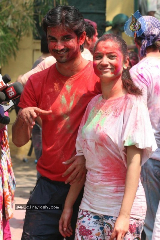 Bolly Celebs at Zoom Holi Celebrations - 47 / 54 photos
