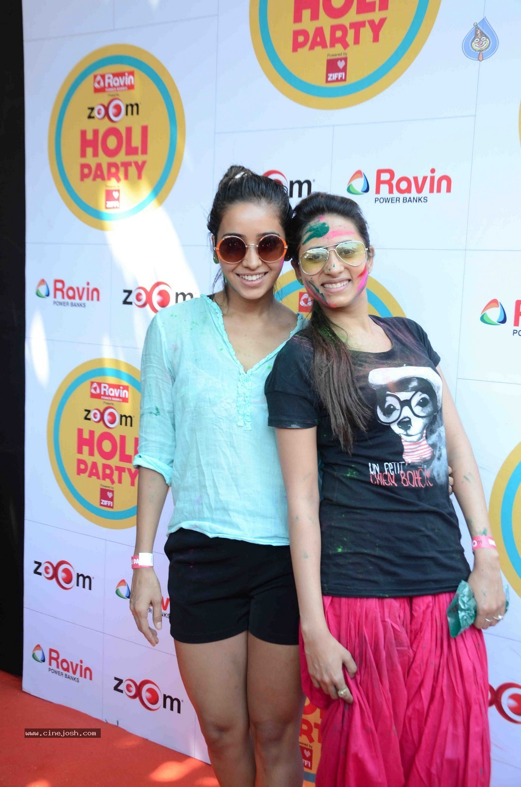 Bolly Celebs at Zoom Holi Party 2015 - 9 / 80 photos