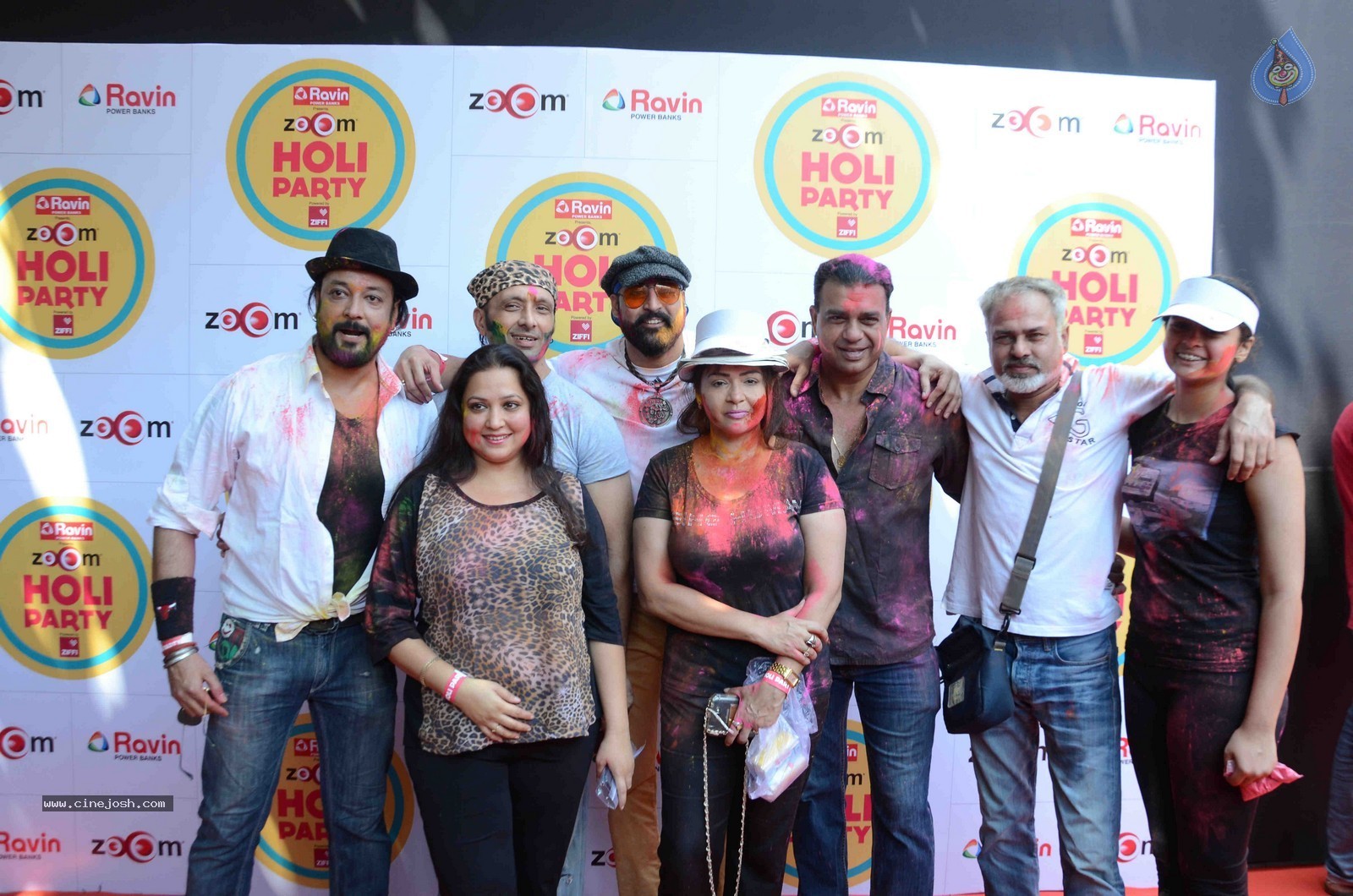 Bolly Celebs at Zoom Holi Party 2015 - 42 / 80 photos
