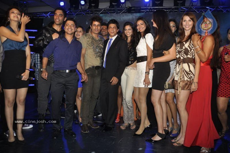 Bolly Celebs at Zor Ka Jhatka Bash - 89 / 99 photos