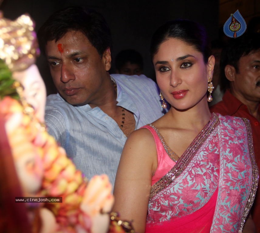 Bolly Celebs Celebrates Ganesh Festival - 41 / 57 photos