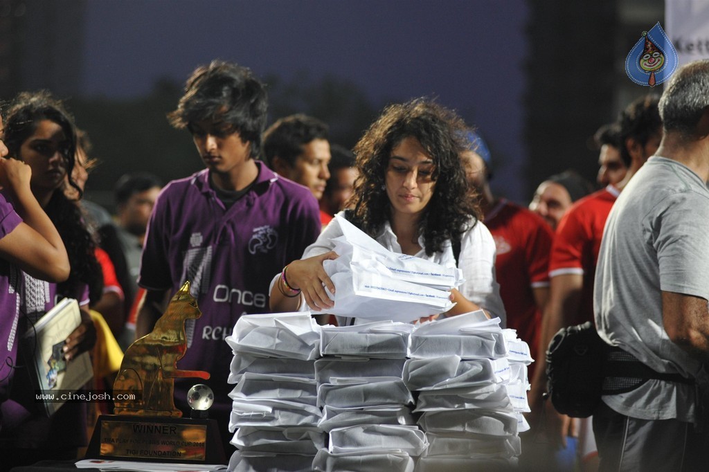 Bolly Celebs Charity Football Match Photos - 136 / 152 photos