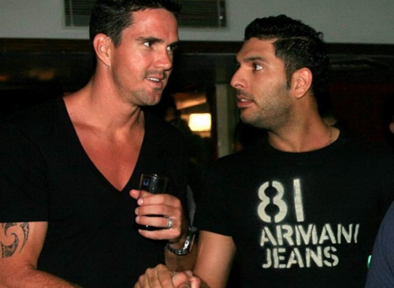 Bolly Celebs Enjoys IPL Matches - 14 / 74 photos