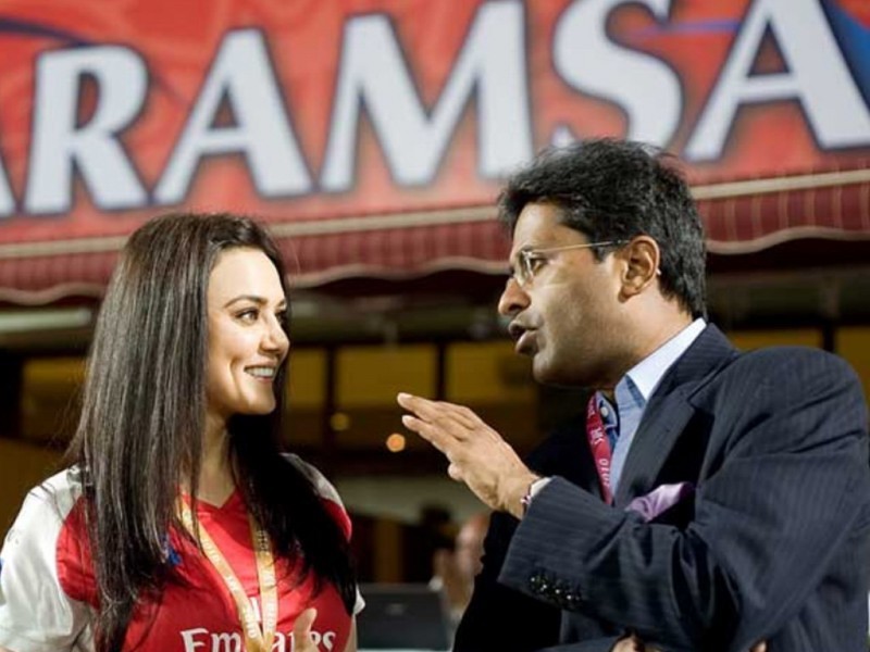 Bolly Celebs Enjoys IPL Matches - 20 / 74 photos