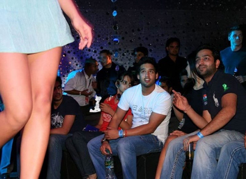 Bolly Celebs Enjoys IPL Matches - 65 / 74 photos