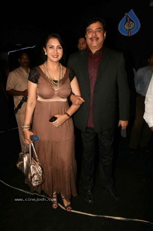 Bolly Celebs Human Fashion Show at HDIL India Couture Week - 61 / 104 photos