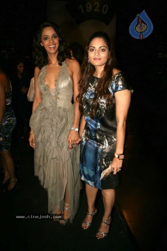 Bolly Celebs Human Fashion Show at HDIL India Couture Week - 79 / 104 photos