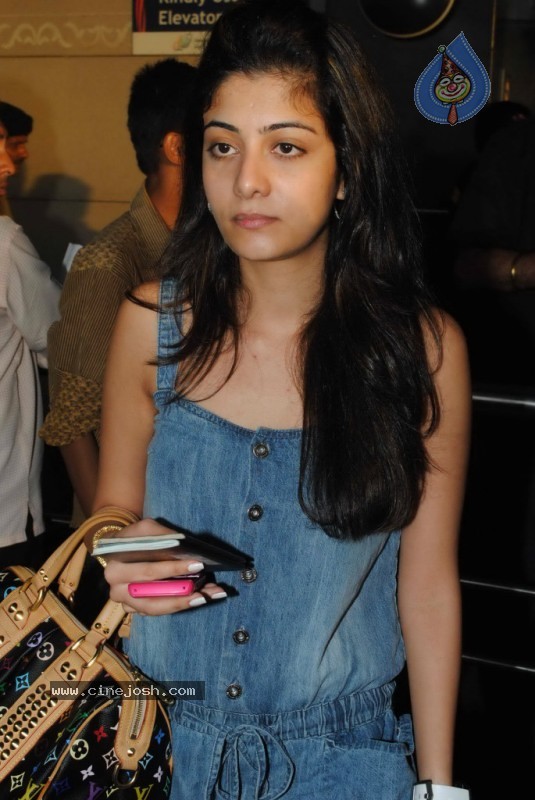 Bolly Celebs Leave for IIFA Awards Event - 30 / 93 photos